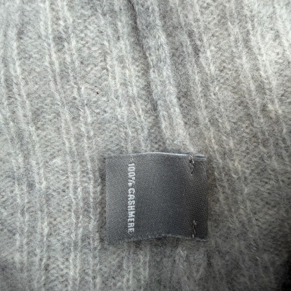 Neiman Marcus %100 Cashmere Gray Pant Bootcut - Picture 4 of 8